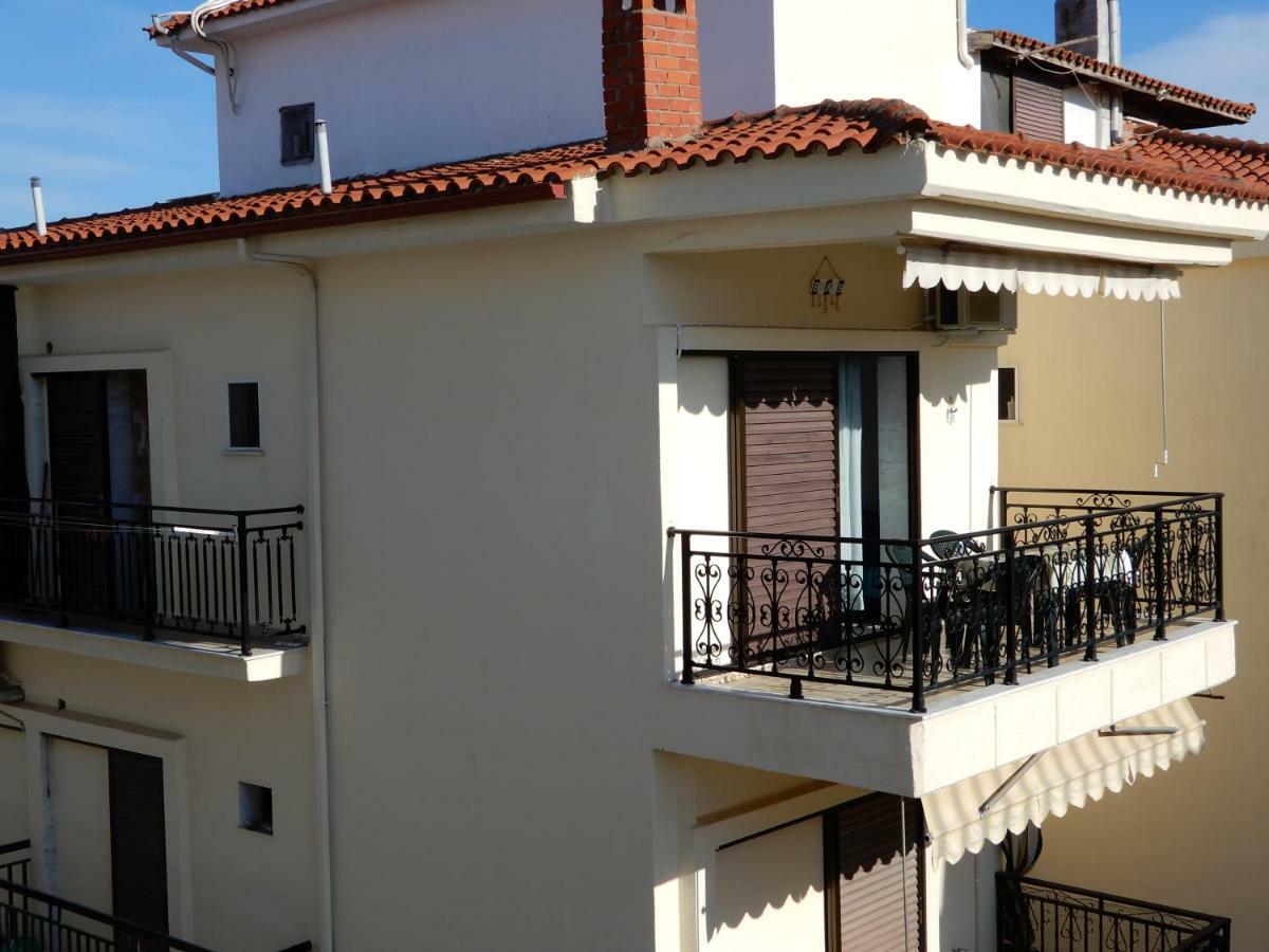 Sunshine Apartment Paralia Dionysiou Bagian luar foto